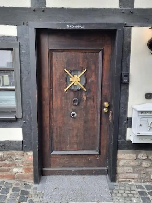 Altes Romantisches Fachwerkhaus In Rheinnaehe Auch Fuer Workation Geeignet Cologne 0*,  Germany