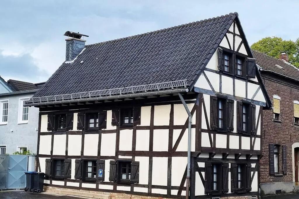 Altes Romantisches Fachwerkhaus In Rheinnaehe Auch Fuer Workation Geeignet Kolín nad Rýnem Prázdninový dům